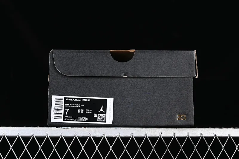 All categories Air Jordan Jordan series basketball shoes Air Jordan 1 Mid Air Jordan 1 Mid AJ1 Joe 1 coral gold dirty pink suede mid-top retro basketball shoes 852542-600